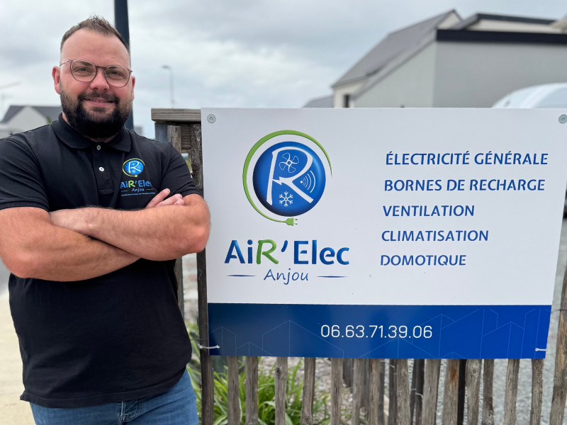 Romain Ravary, électricien Air'Elec Anjou à Mazé-Milon
