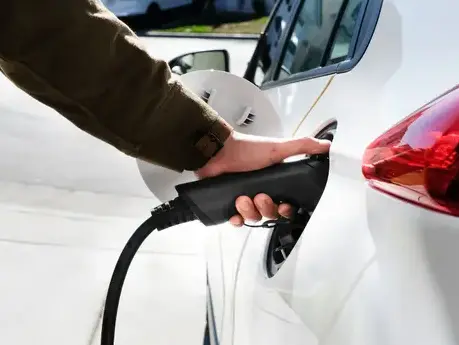 électricien à Seiches-sur-le-Loir - image 2