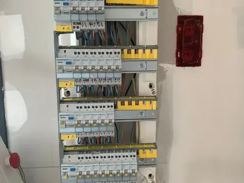électricien Seiches-sur-le-Loir-5